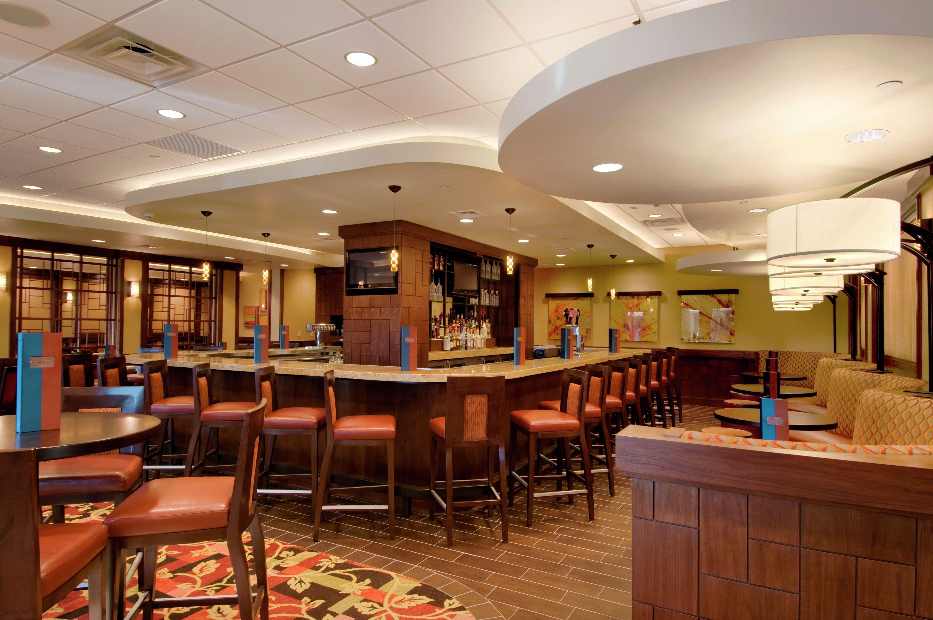Hilton Long Island/Huntington Hotel Мелвил Ресторант снимка