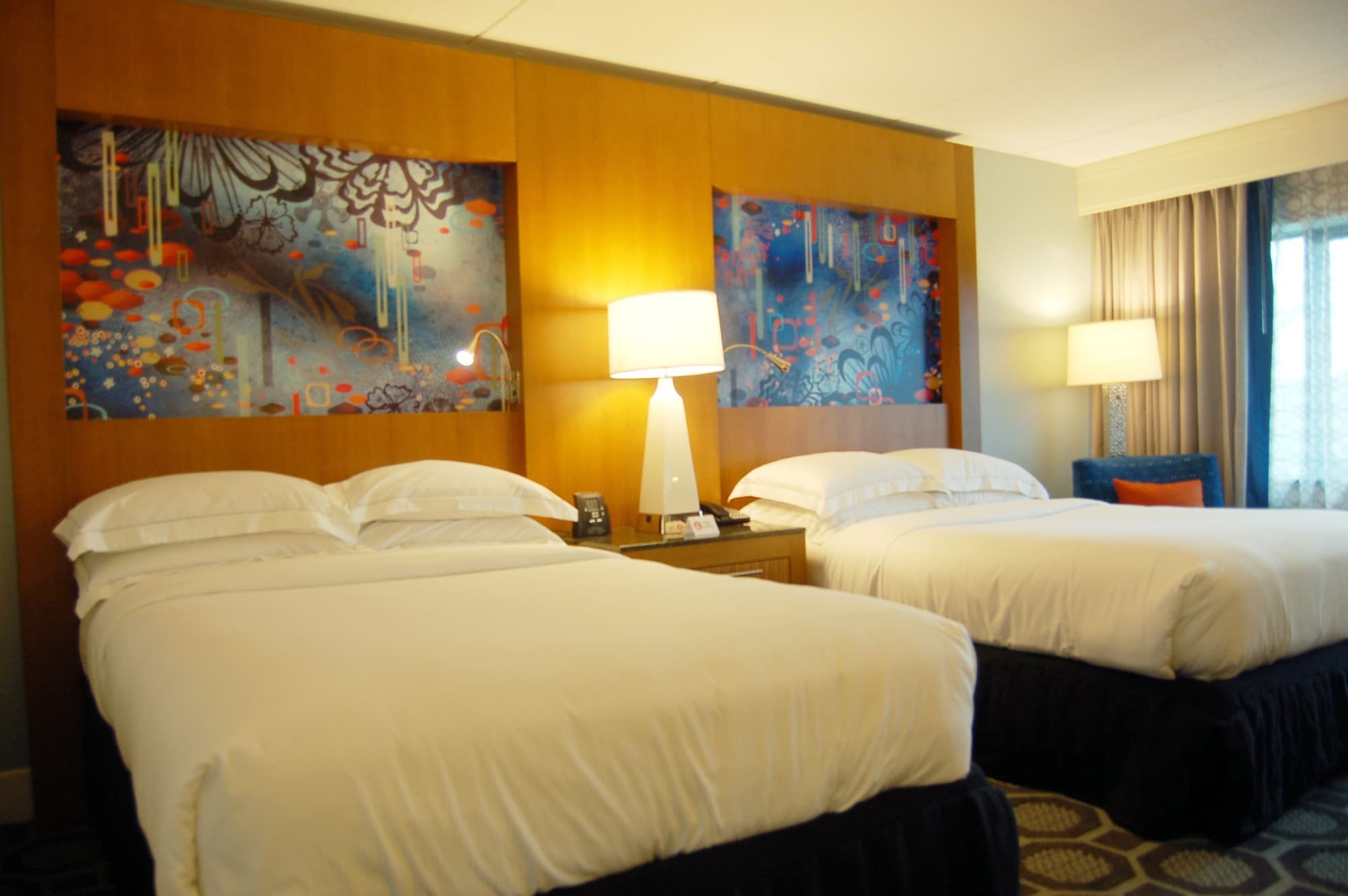 Hilton Long Island/Huntington Hotel Мелвил Екстериор снимка